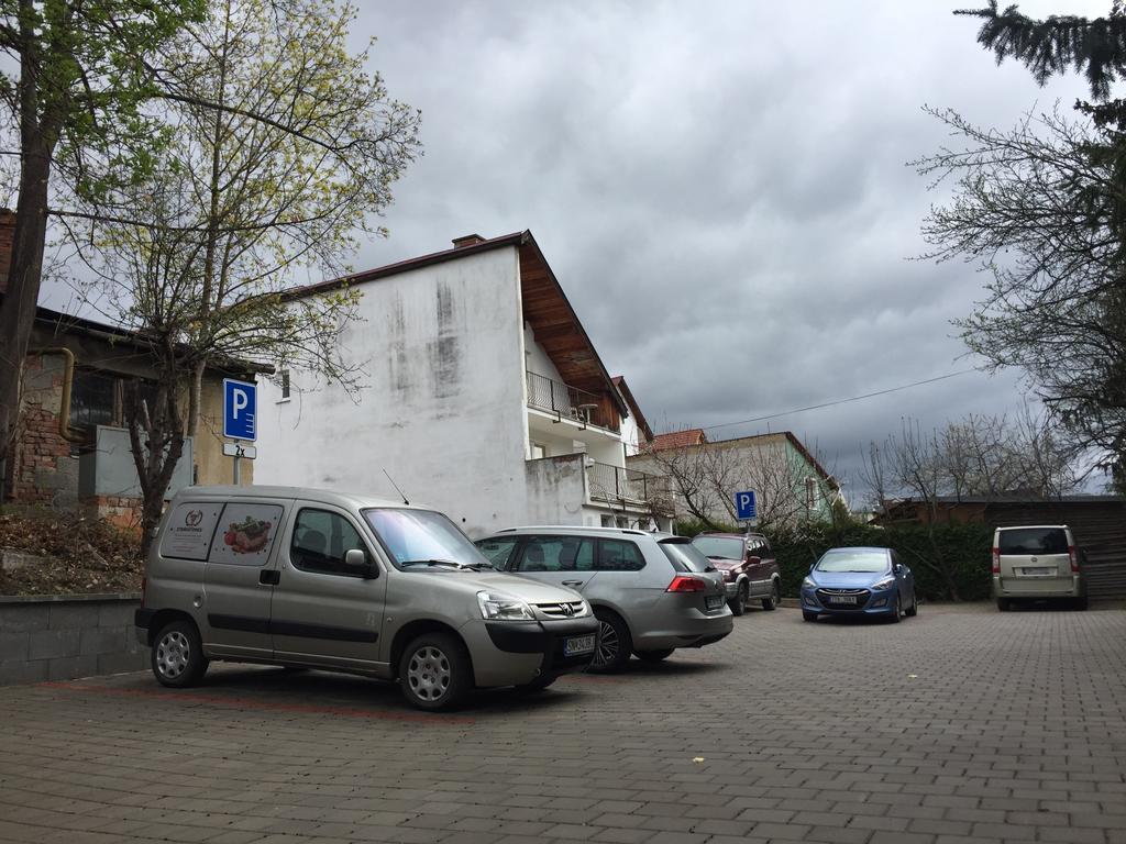 Grillbar Penzion&Restaurant Spišská Nová Ves Exterior foto