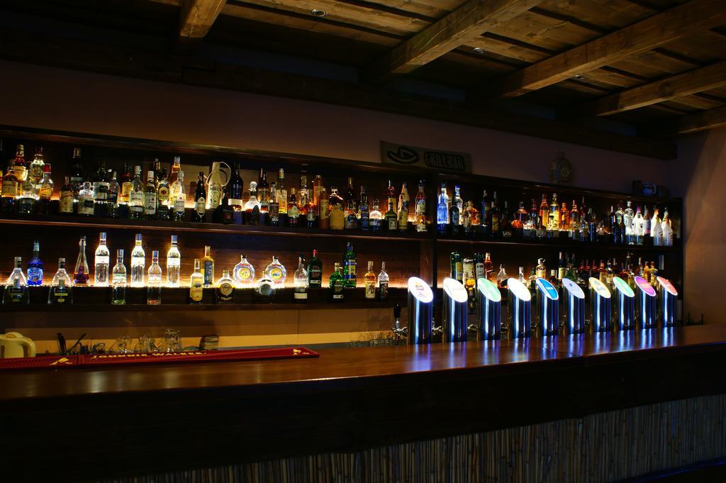 Grillbar Penzion&Restaurant Spišská Nová Ves Exterior foto